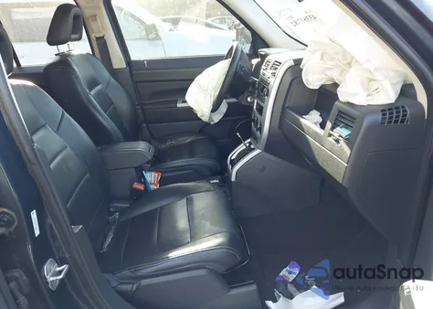 2008 Jeep Patriot Limited из США, поврежденный, VIN 1J8FF48W18D512467